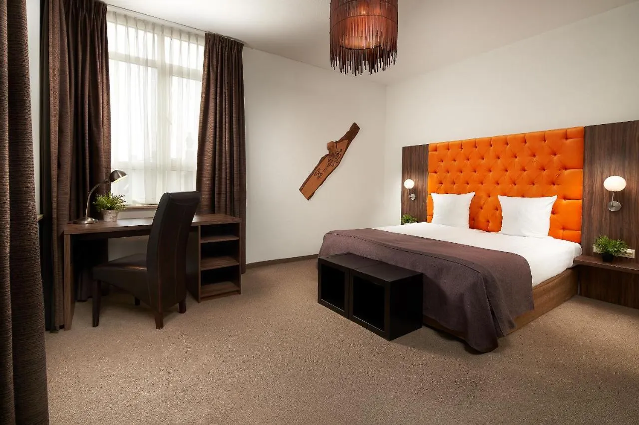 Hotel La Reine Eindhoven 3*,  Niederlande
